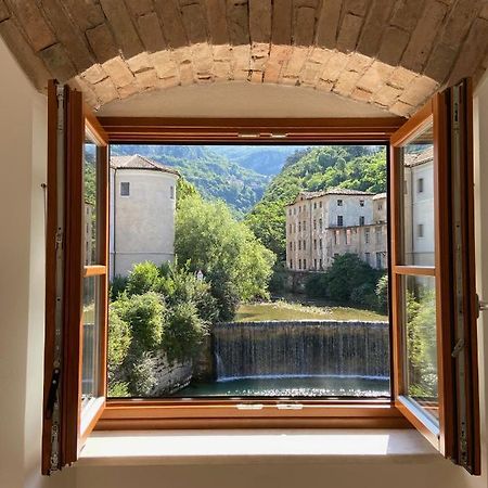 Appartamento Borgo San Tomaso, Tra Storia E Natura 罗韦雷托 外观 照片