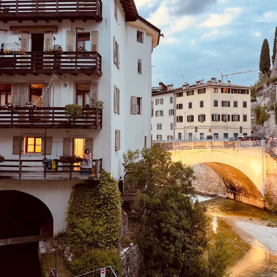 Appartamento Borgo San Tomaso, Tra Storia E Natura 罗韦雷托 外观 照片
