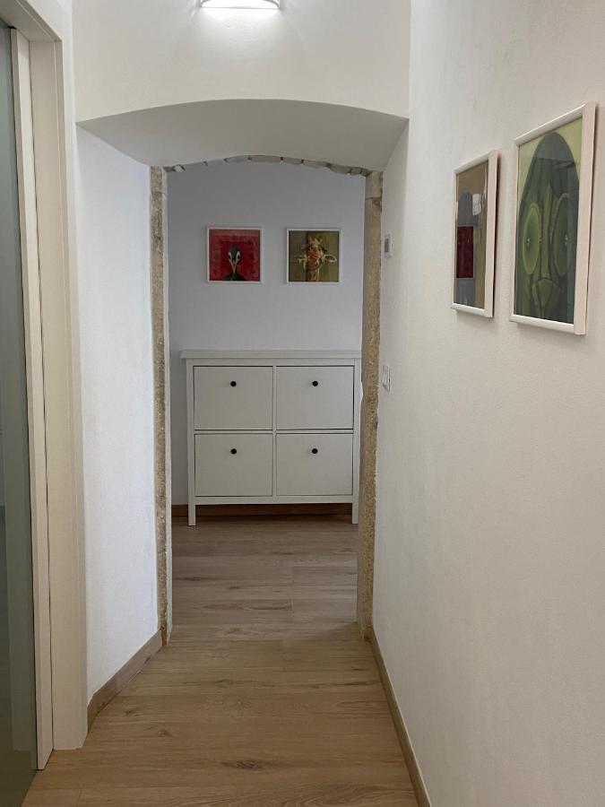 Appartamento Borgo San Tomaso, Tra Storia E Natura 罗韦雷托 外观 照片