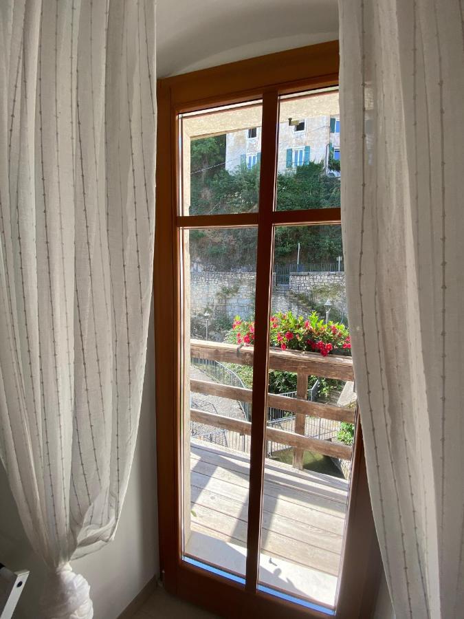Appartamento Borgo San Tomaso, Tra Storia E Natura 罗韦雷托 外观 照片