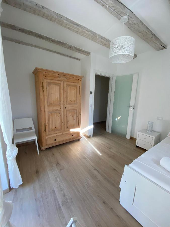Appartamento Borgo San Tomaso, Tra Storia E Natura 罗韦雷托 外观 照片